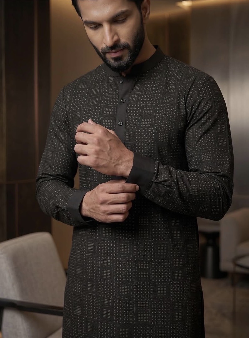 Black patterned men's ethnic kurta